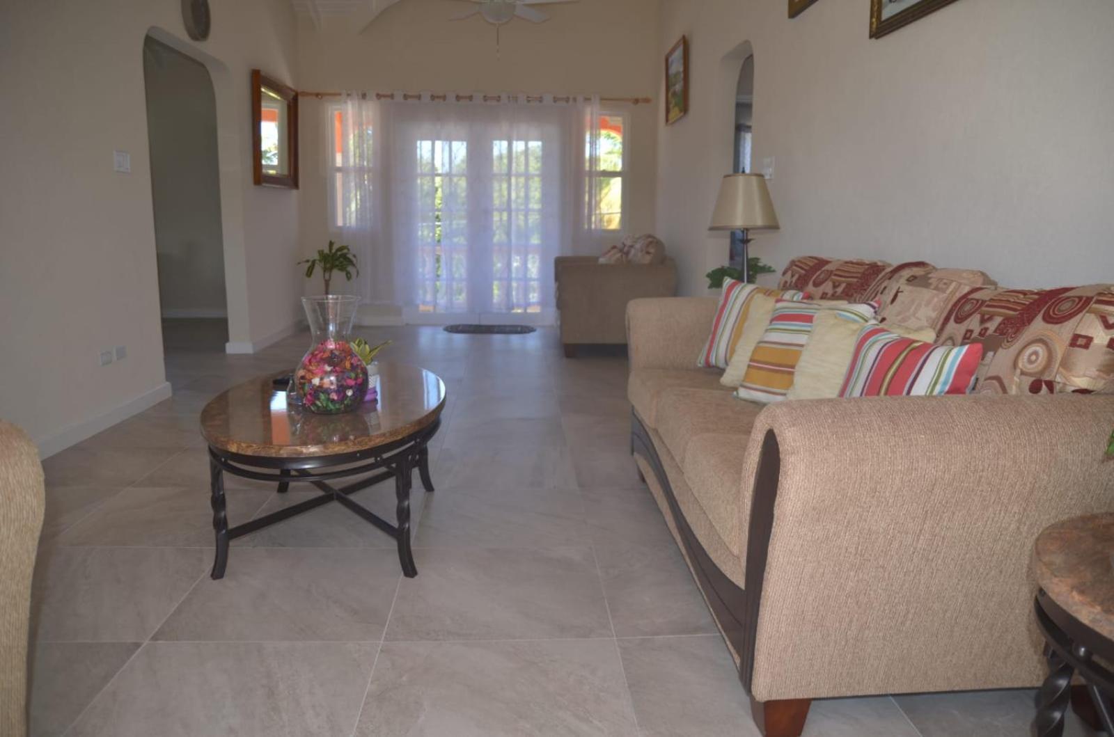 Ixoras Beach Apartments Saint Peter Quarto foto